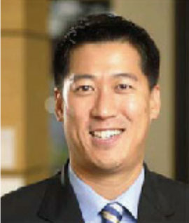 Huang医生 医学博士 工商管理硕士 美国妇产科医师学会会员