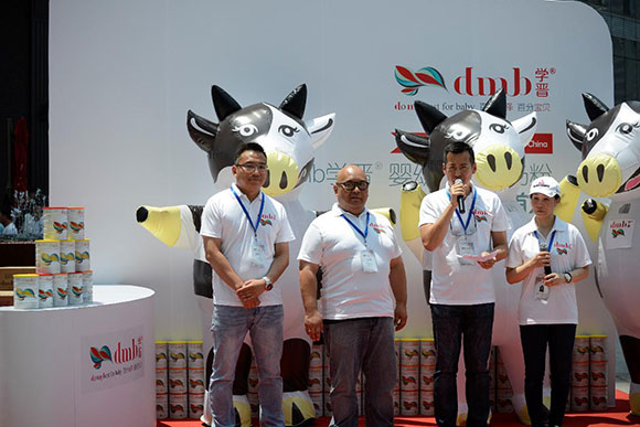 继“北京斯巴达” 大批外国人“围攻”羊城