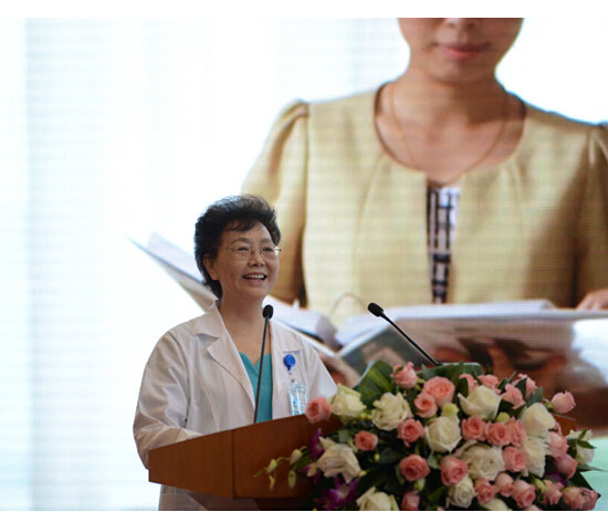 ӡζʲôԺܶԣζӭҸϲãͬʱҲζҪҽԺӵӡʱշתΡֲ㡭Ϊʲôв֮õ鲻ܸΪ ڳɶһԡвƵİҽԺƵϴСпڽԱҲ˲ȥӡΪĻв飬ϣ죬Ϊ山 2013صĿ찲ҽԺ֯ϵҽԺ׼JCI3꾫ĵ˳ɡĵ빫ҽԺ໥䡢໥ٽλҽƷгнΪһЩڡ   920գ찲ҽԺ¡صĻʢ䣬ˣԼĸ߶˸ҽԺ죬ҵ쵼רҼ衢ýڵ1000λαٴֳ֤ͬ찲¡ĻҪʱ̡ ȫĳ߶ȣۼ֤ ѡҽԺںܶͼ˵һ⣬ҽŶӣҽԺҪϸ죬Ϊ˸һȫĻ Ļ죬ٲʢ˻ᣬڿͷԱȫ²ι찲ҽԺһλιۺʾǰΪȫһŵĶ찲ȴ֣ȫѱһݣÿ˶ܿжϵġÿ2.5׾һҽԱÿӴһ󣬶Ҫձ׼ȷϴ֣⽻ȾȫԺÿһϴּװнϵͳľ붼60ףȷ費Сĵһ־ͿҽԱ1ڸϵҡƱ滮ͬһ¥ӽһ˳κ⣬ڵһʱתƵҽʹѱͽƼ໤ƣϹᳫġ5ӼʹҪ   ͳĲȫΪLDR Ҫٷʱ򣬺ܶĵѹͿ־嶼վ˶ʮʹĵǣһֲڷ䱾ĲԱ߾ͼ˽ԣòŲҽһ䡰ûáҪȱƻزͬʱΪΣ۵ĵƹ⣬δ֪Ŀ־壬ûм˵飬Ľܶ趼ͬһΪʲôҲڼӣ ȻڼӣΪҽ׵ľޣ޷ṩȫϡȻһλι찲LDR跢̾ǲ𣿺͵ݵȫһҾӻLDRFCMCģʽġһԼͥΪĵĲƼ໤ģʽ䡢۲춼ͬһɡңLDR͵ĵƹ⣬ůɫӪһܰоҽԺŵķΧọ̈̄˶ߣĹ֧֡Ϥеĸоڼһɣͬʱרҵҽưȫϡ  ġˮз䡱ڼſ ˮз䡱ǹеһ˳ʽܶ趼͸Ŷһ˽⡣ˮԵøΪɣʹĸоҲԵļᣬúܶˮзܸȤȻˮз豸ҽԱŽϸҪĿǰ˰δҽԺṩ顣 Ļ죬ĽҽԺιˮз豸˵ˮЧʹṩķ֧֡ݲȫͳƣˮܽʱʹн50%ˮпɵƶ任ͬҪλʹļҲΪ䴢ľ⣬ˮзΪҽƸԤһֻعȻ˳ʽҲĸιͲָԱ˵ˮ½ӽˮñӦȫָΪԻΪ˳ʽܻıǶԷ֪ һΣæŰѡҡҽԺ  ǰӣܶͼ˶ͬһоæҡ׼Ķô֣򱦱Ķ˴üҽԺͼ֮رֻ޲ܰҰҽԺ찲ȴṩһȫµ飺ʲôôֻҪӡ ι찲ġҽƼͷʱǷ֣󵽳ӻ䡢ɳСͱȫֲϴԡƷԡˢһӦȫԺͿڼһ ҽƼͷķɡĸܣҲͬڼһֿԵġһһ͡Լļһɣúͱ˷ռ䡢˽¶䱸ʽλңصװãԻ⣬԰˯ߡƿشĿл԰޼ߵͲεɫֲµʹܺԾ⣬ӵɵ飬ͼһӭʱ⡣ Ǽòٱȼ ҽԺľܶ˶ʾ࣬һҲɡԺÿһ˶æǰܺͷҽԺȷʱҲôݡ١ȴȫûܵڡķɡ ʲôʱ򡰲١񡰶ȼ١ǲҽԺڴڲι찲ʱ跢һڴʵһλϲĳƣûڸҽԺܳԵǼƵζǰ14͡16ͣӪʦǼƵĴƣǲԽиѪǣ֤ÿٷĿζӪ㻤ÿһٲҲɴƣ찲һͲרõݣΪǱÿٷܿ͵Уӳ͵Ͳ͵²ᳬ4Cͬʱס֮󣬾ͻӵԼרܼңÿ24Сʱṩ񣬴ȡϴÿ2εɨϸµߵֽǶŹƷǼƵꡣ ģڰԺڣҽԺȫ豸ҽ׷ٹӵҽƼİȫϡ˵Ĳ٤SPAݵȵȣ塢飬ƽæµĹ߳Լһʡȼ١Ļᣬܰٻָӽǰ״̬   ˭˵һҪܶļ찲ԿͻΪģҽơÿһϸ֣ͨһδδ£Ϊвҽҵķչṩµ˼·ͬʱҲ߸ǶڸҽԺ󣬸ıǶԡӡµʶҽԺɺ󣬰ûҵóʱJCI׼ḥ̂ԱܹΪṩưȫҽƷʡ913յķᣬʽ氲ѴӸ˽Ӵ׼917գ찲ĵһʹ˳ҽƷҲջ輰˵Ͽɡڣ찲ҽԺѾʽĻȥһ