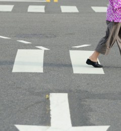 �ʵ����䵰���� ���˶����ӻ�˥��