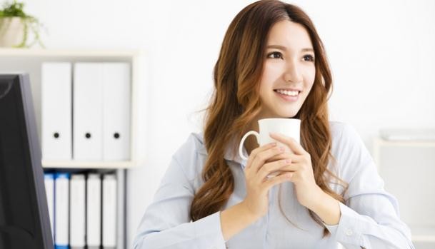 夏天遇经痛 喝这些茶饮月事不“难过”