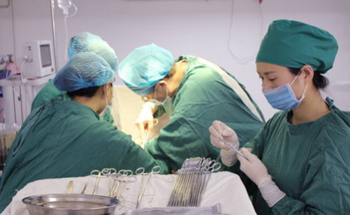 漳州都市医院:剖腹产手术成功,一箭双雕剔除子宫肌瘤