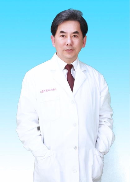 隆鼻医生冯焕:手术能简单不复杂、求易不求难