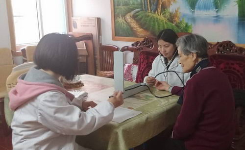 贴心服务进家门——南京肛泰中医医院入户走访送温暖