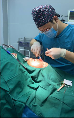 程志伟医生 用专业的技术圆你美丽梦想