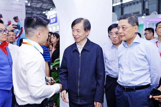 ɫ˹Ӿ˾OrCamϺϲᣬƼҵ