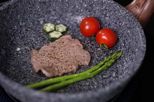 真实评测5种食用油,谁最适合中式烹饪?