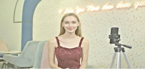 “俪龄之密”微晶眼贴:网红人手数十盒的爱眼神器