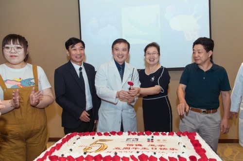 持续扩张服务版图,怡德亚示揭碑仪式在京举办