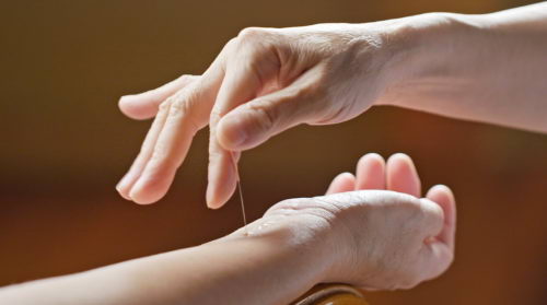 记录中医药“活文物”,“国家名片”《本草中国2》CCTV4全球首播