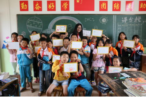 DHC胶原蛋白饮焕新上市,开启肌肤萌弹模式