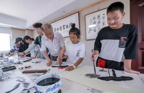 “告白行动”快乐课堂90后志愿者:我奉献,我快乐