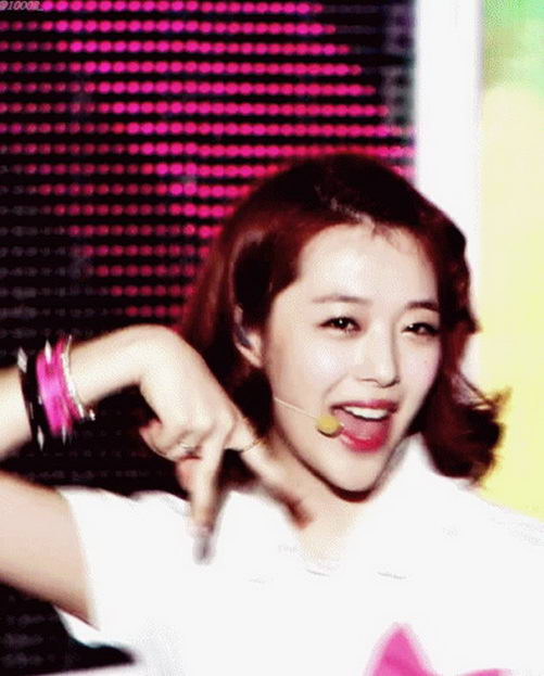 崔雪莉:如果当时有人读懂了你的求救,那该有多好?