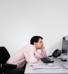 ����ѹ���ͷ����Լ� �ı䳣���޾���ɵ�״̬