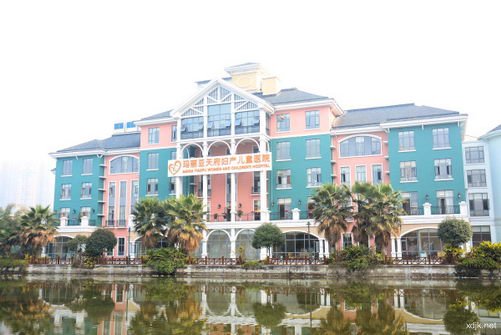 �ɶ���ʹ����˫���ĸ�ҽԺ�� �ɶ��������츮������ͯҽԺ��ʹ������