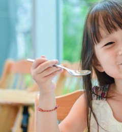 孩子爱吃零食肠胃消化能力差 听听营养师的生活建议！