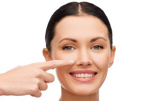 眼袋和法令纹日渐明显 6要6不要快速挽救