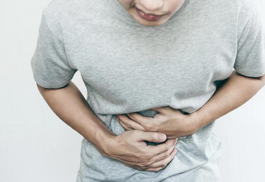 反复胀气、火烧心⋯小心十二指肠出血!