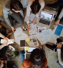 �ڼҰ칫ʱ�����Ҳ��������룬Z�������ط��칫��