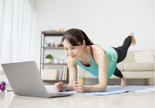 ���Լ����彡�������� ��ʱ���ͽ��ѵ����Ȼ�о�ϲ