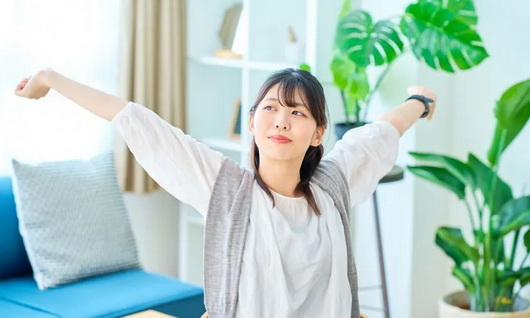 ˯��8Сʱ�Ծ����ۣ���˯���������������������ô��Ϣ�����Զ���ûͣ������